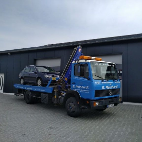 Abschleppdienst KFZ.-Meisterbetrieb S. Reinhardt